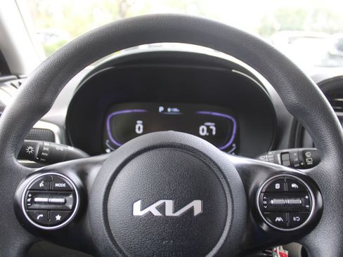 Used 2023 Kia Soul LX FWD image 24