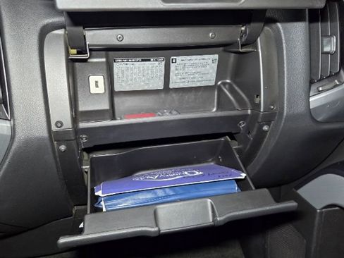 Used 2017 Chevrolet Silverado 2500 LT w/ LT Convenience Package image 23