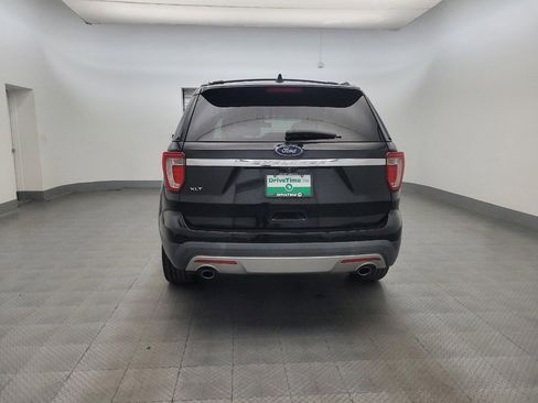 Used 2017 Ford Explorer XLT w/ Equipment Group 202A image 6