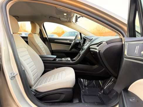 Used 2018 Ford Fusion S image 19