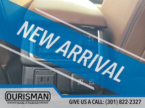 Used 2022 Subaru Ascent Touring image 14