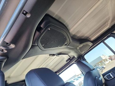 New 2026 Jeep Wrangler Unlimited Rubicon AWD/4WD image 47
