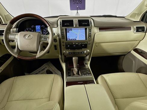 Used 2015 Lexus GX 460 w/ Premium Package image 28