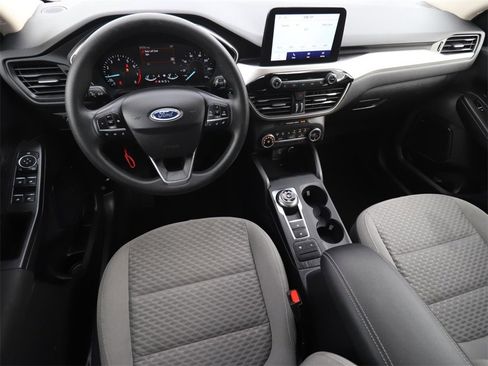 Certified 2020 Ford Escape SE image 6