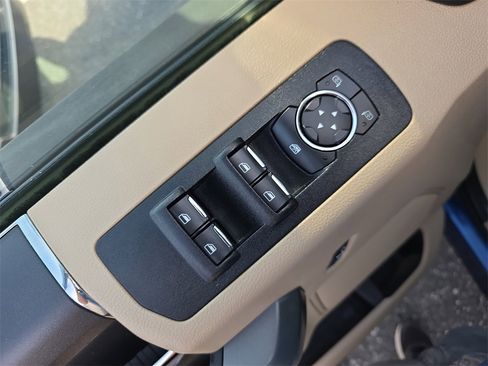 Used 2017 Ford F150 XLT image 19