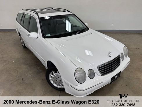 Used 2000 Mercedes-Benz E 320 4MATIC Wagon image 15