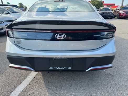 Used 2026 Hyundai Sonata Blue FWD image 7