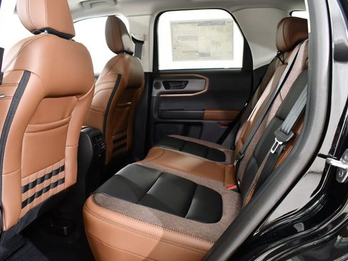 New 2026 Ford Bronco Sport Outer Banks AWD/4WD image 16