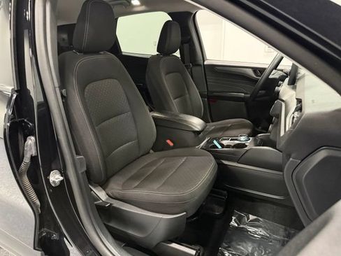 Used 2025 Ford Escape Active FWD image 30
