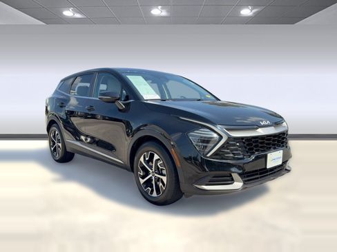 Used 2024 Kia Sportage EX FWD image 7