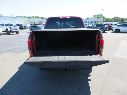 Used 2015 Ford F150 Platinum w/ Equipment Group 701A Luxury AWD/4WD image 8