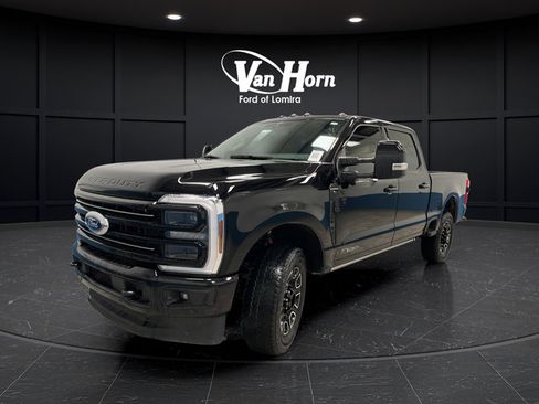 Used 2026 Ford F250 Platinum AWD/4WD image 3