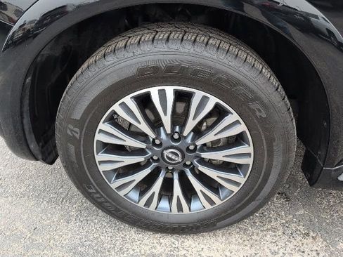 Used 2022 Nissan Armada SL w/ Midnight Edition Package image 3