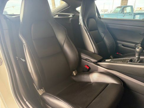 Used 2021 Porsche 718 Cayman RWD image 27