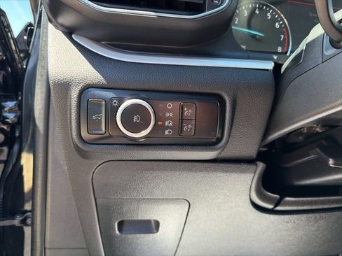 Used 2024 Ford Explorer XLT w/ Equipment Group 202A AWD/4WD image 19