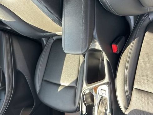 Used 2024 Buick Encore GX Sport Touring w/ Comfort Package AWD/4WD image 16