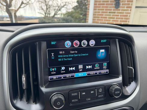 Used 2016 Chevrolet Colorado LT image 17