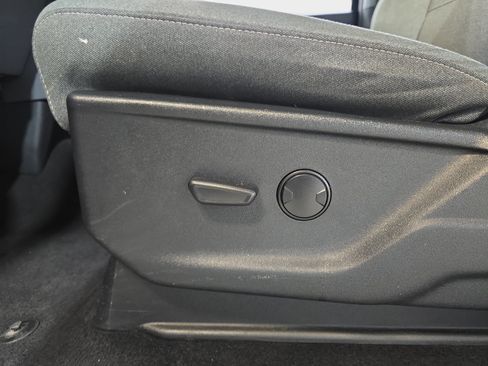 Used 2025 Ford F150 XLT w/ Equipment Group 301A Standard AWD/4WD image 26