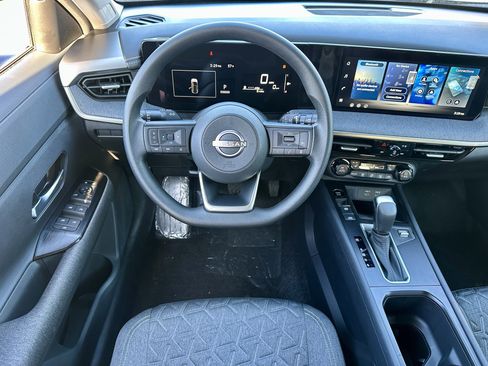 New 2026 Nissan Kicks SV image 2