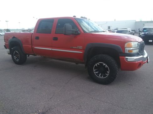 Used 2005 GMC Sierra 2500 SLE w/ Heavy-Duty Power Package image 4