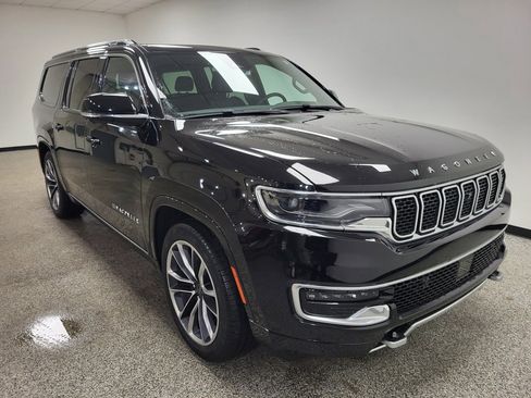 Used 2024 Jeep Wagoneer L Series III w/ Premium Group I image 31