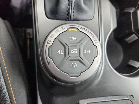 Used 2022 Ford Bronco Badlands image 24