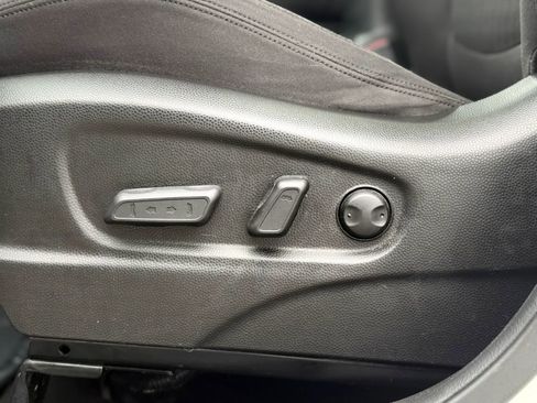 Used 2014 Kia Soul ! w/ Sun & Sound Package FWD image 27