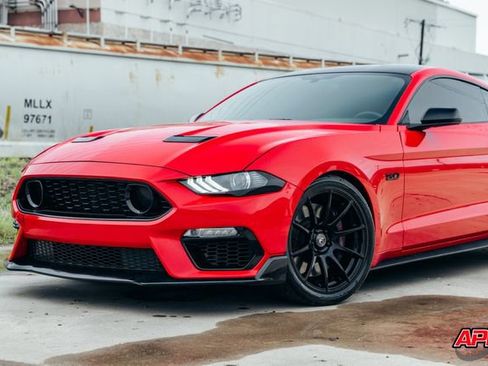 Used 2019 Ford Mustang GT w/ Black Accent Package RWD image 39