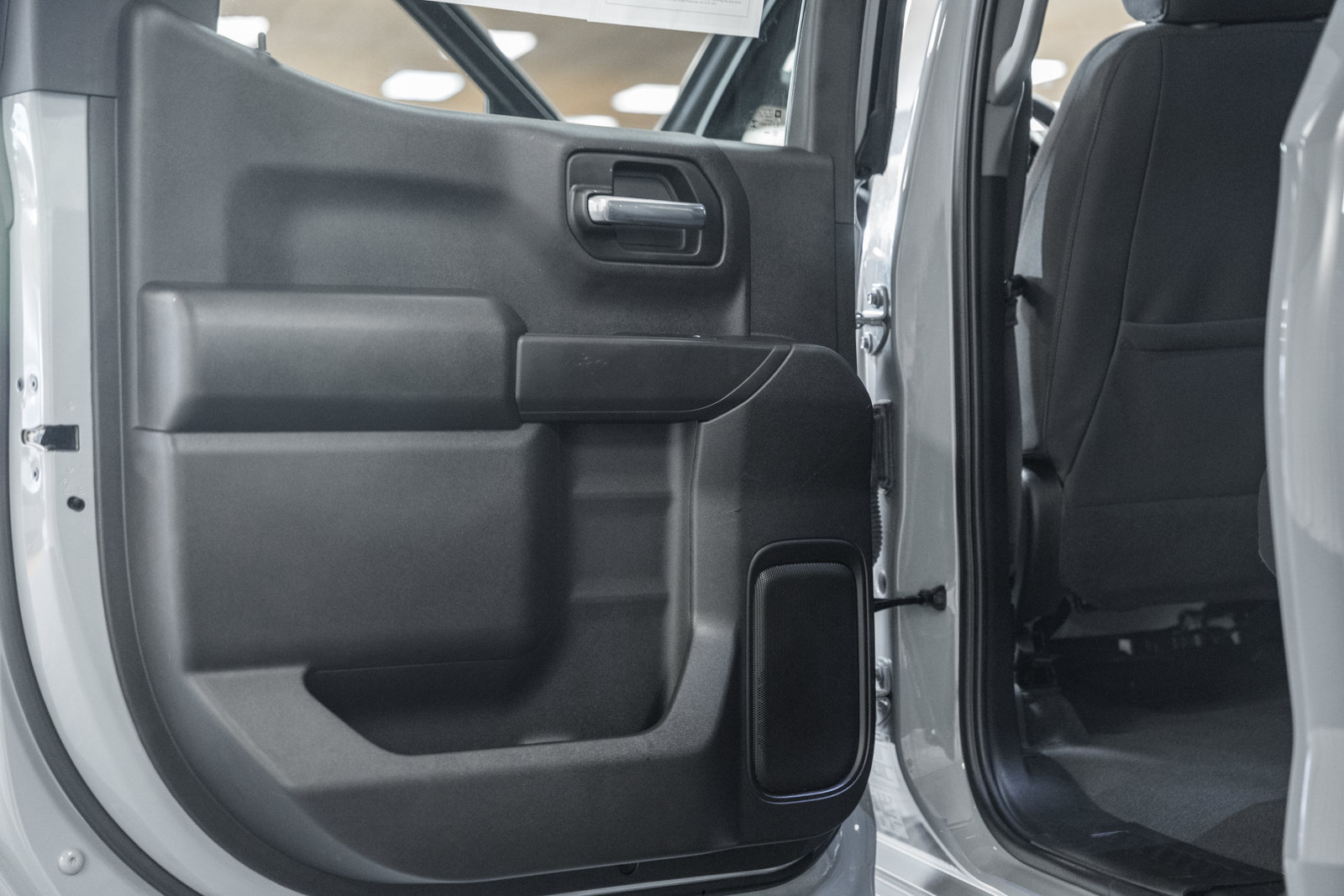 Used 2024 Chevrolet Silverado 1500 Custom w/ Turbomax Blackout Package AWD/4WD image 40