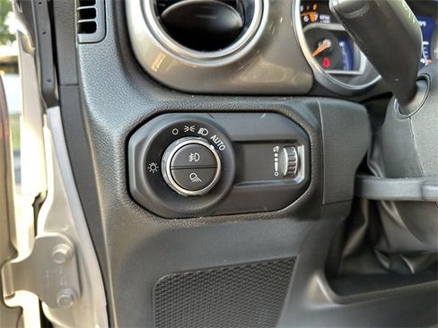 Used 2023 Jeep Gladiator Overland image 35