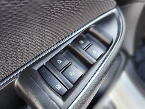 Used 2019 Chevrolet Cruze LS image 15