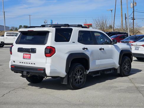 Used 2025 Toyota 4Runner SR5 image 6