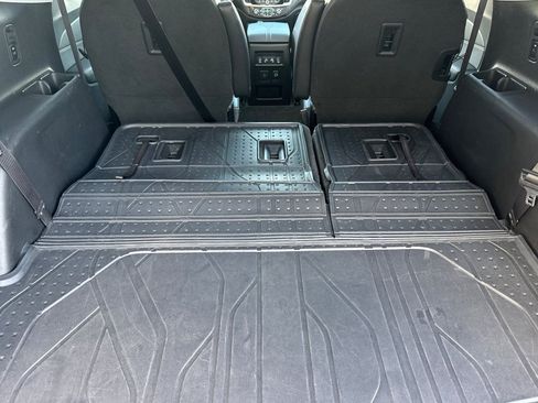 Used 2020 Chevrolet Traverse Premier w/ Redline Edition image 19