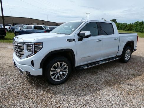 New 2026 GMC Sierra 1500 Denali AWD/4WD image 10