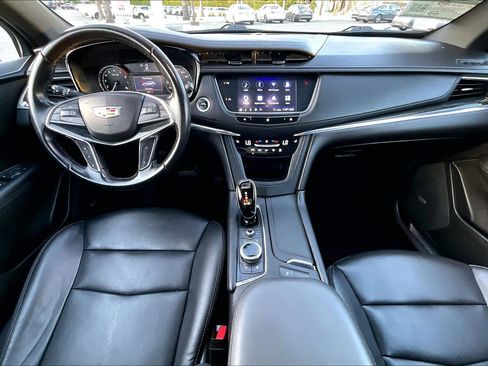 Used 2020 Cadillac XT5 Premium Luxury image 15