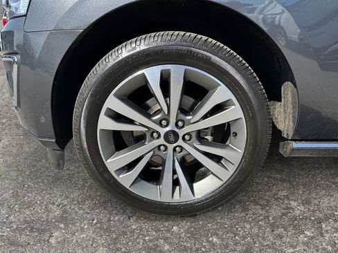 Used 2020 Ford Expedition Limited w/ Equipment Group 302A image 8