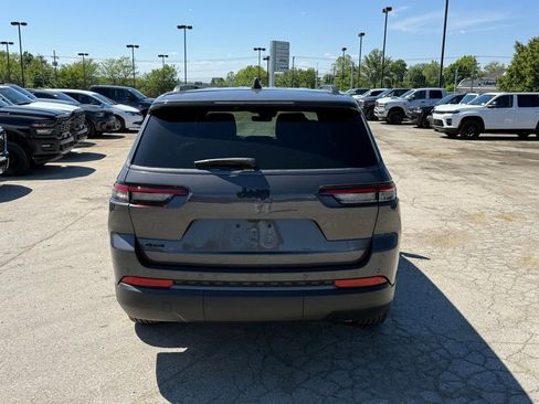 New 2026 Jeep Grand Cherokee L 4WD image 7