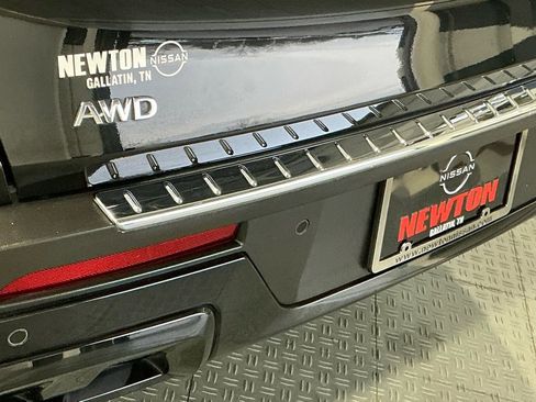 Used 2023 INFINITI QX60 Luxe w/ Cargo Package image 4