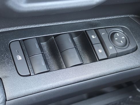 New 2026 Toyota 4Runner SR5 image 16