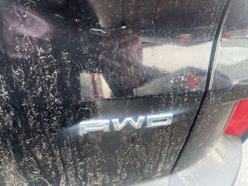 Used 2020 Ford Escape SE image 16