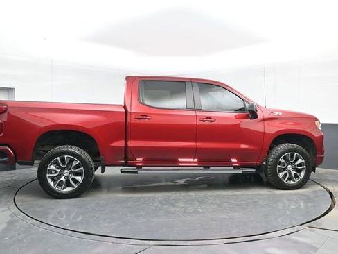 Used 2023 Chevrolet Silverado 1500 RST AWD/4WD image 15