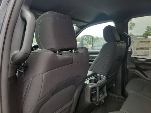 Used 2025 RAM 1500 Big Horn AWD/4WD image 16