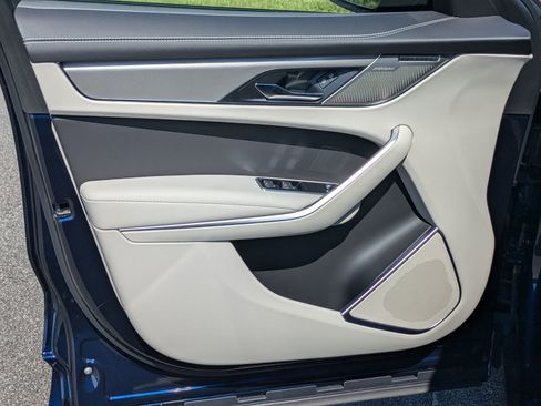 New 2026 Jaguar F-PACE R-Dynamic S image 21