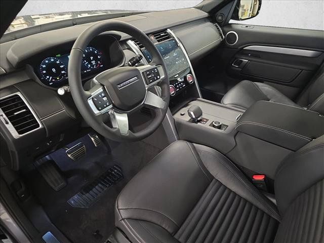 New 2026 Land Rover Discovery Limited Edition AWD/4WD image 18
