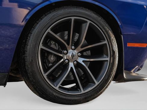 Used 2018 Dodge Challenger R/T Scat Pack w/ Leather Interior Group image 53