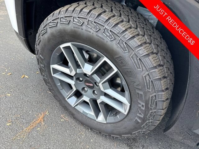 Used 2026 GMC Terrain AT4 AWD/4WD image 35