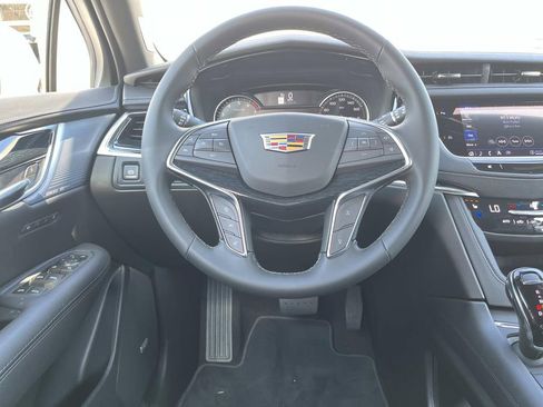 New 2025 Cadillac XT5 Premium Luxury image 14