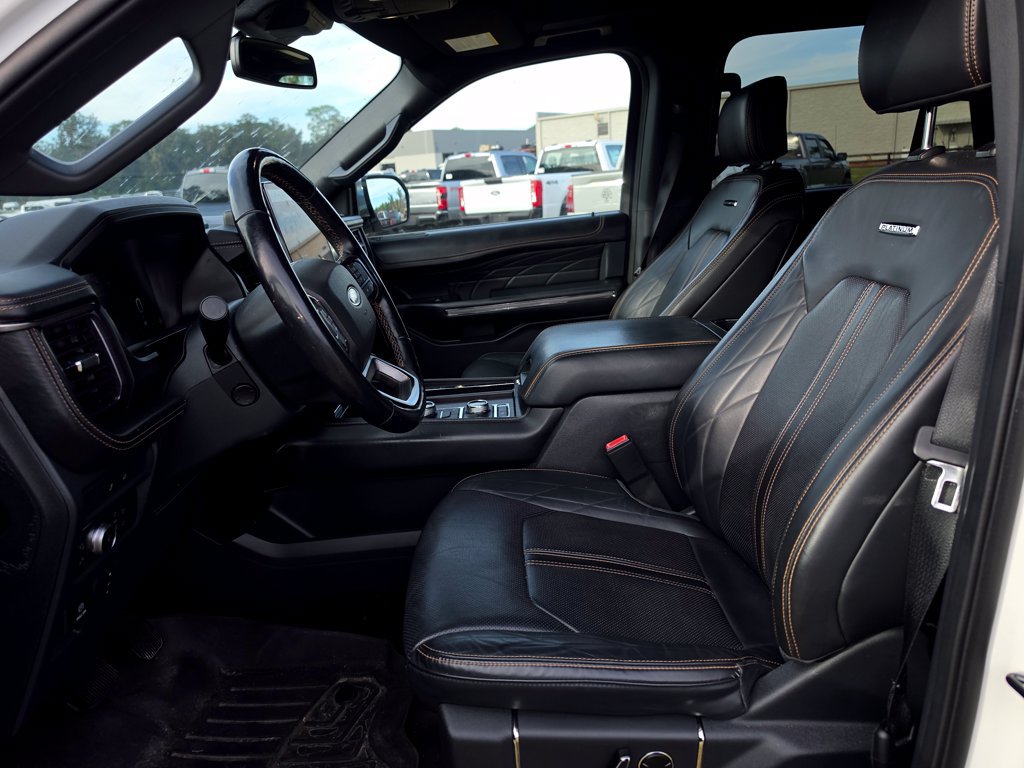 Used 2022 Ford Expedition Platinum AWD/4WD image 7