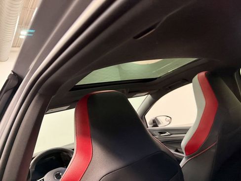 Used 2022 Volkswagen GTI Autobahn image 51