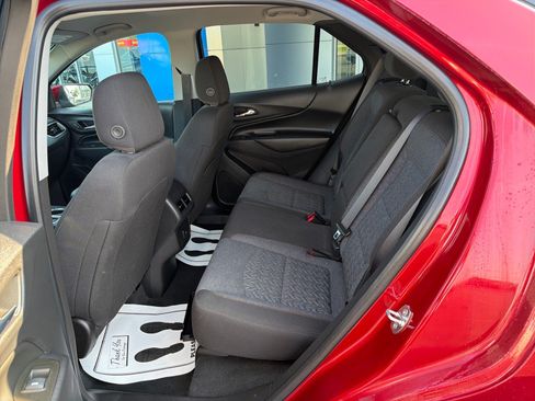 Used 2023 Chevrolet Equinox LT FWD image 9
